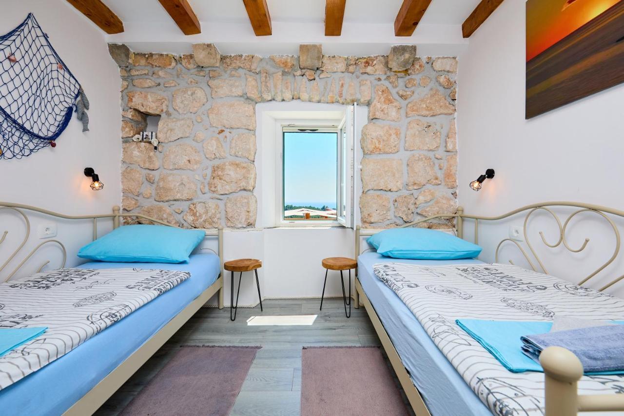 Stone House Biskup